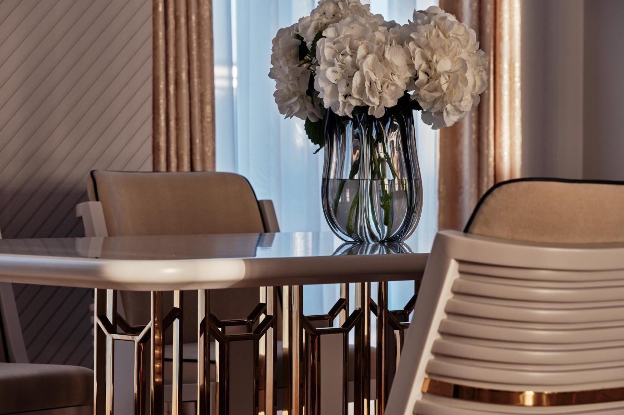 ホテル Crowne Plaza Tashkent By Ihg エクステリア 写真