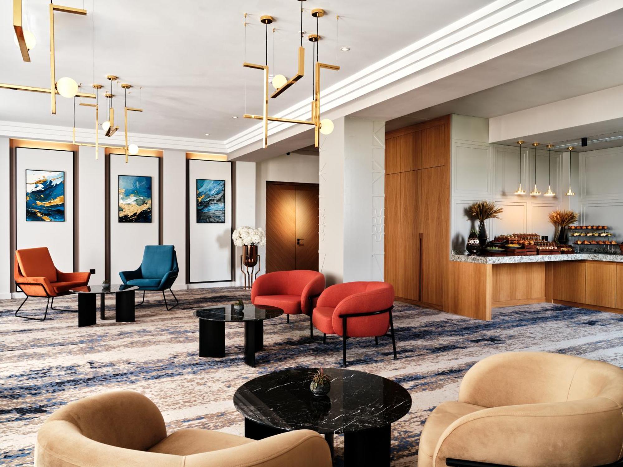 ホテル Crowne Plaza Tashkent By Ihg エクステリア 写真